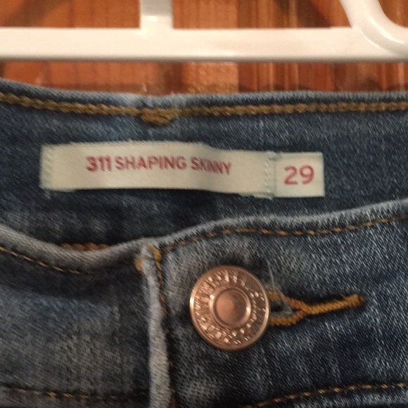 Levi’s 311 Shaping Skinny Jeans size 29/30 - Picture 3 of 4